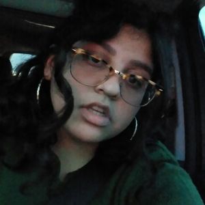 Meet your Posher, Alexia